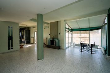Penthouse colțar 102 mp în centrul Drama anunturi imobiliare Grecia