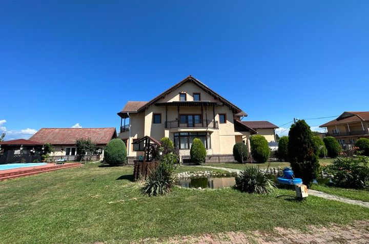 Vilă - 11 camere de vanzare TARGU-JIU - Gorj anunturi imobiliare Gorj