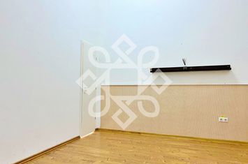 Spațiu comercial de închiriat, ultracentral, în Oradea anunturi imobiliare Bihor