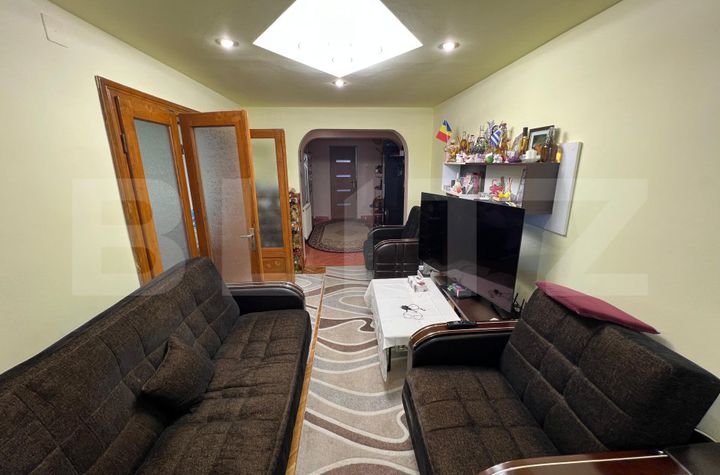 Apartament 3 camere de vanzare CETATE - Alba anunturi imobiliare Alba