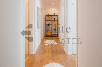Apartament modern cu 3 camere de închiriat – complet mobilat și utilat anunturi imobiliare Bihor