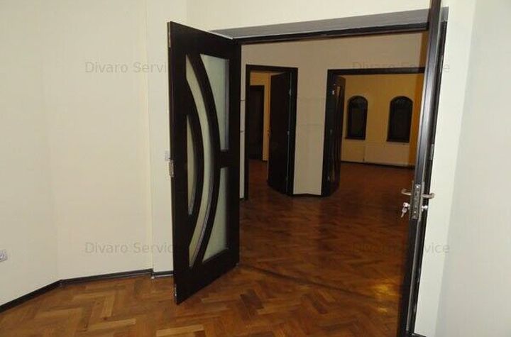 Apartament 5 camere de inchiriat COTROCENI - Bucuresti anunturi imobiliare Bucuresti