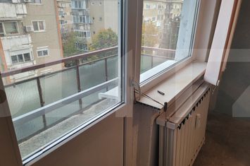 Apartament 3 camere de vanzare ALFA - Arad anunturi imobiliare Arad