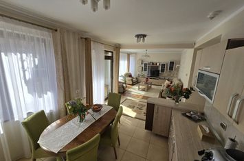 CasaD-P-E,5 camere,4 băi,230mp,504mp teren,cartier Belbedere anunturi imobiliare Mures