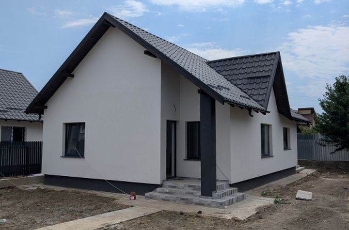 Casă - 3 camere de vanzare BACAU - Bacau anunturi imobiliare Bacau