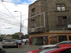 Bucureşti: Ne cad blocurile în cap!