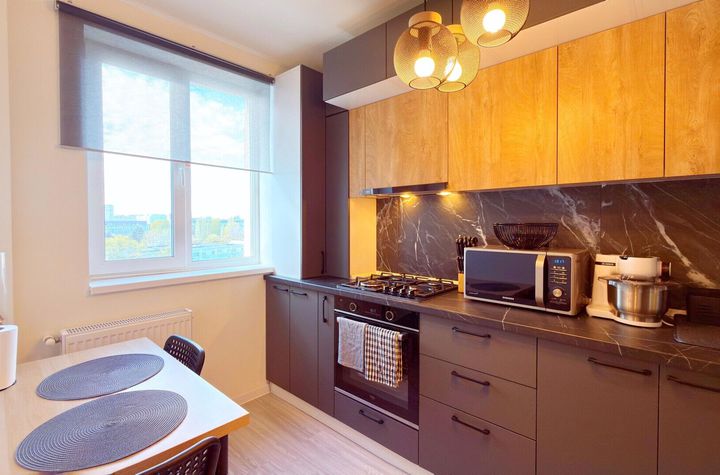 Centrala Proprie Renovat 2024 mobilat vedere parc Metrou Titan 10min anunturi imobiliare Bucuresti