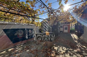 Casa individuala, teren 671mp, 2 fronturi, Complexul Studentesc anunturi imobiliare Timis