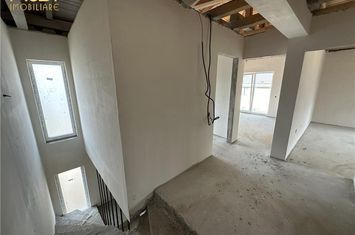Vilă - 4 camere de vanzare FLORESTI  - Cluj anunturi imobiliare Cluj
