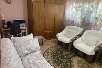 Apartament 3 camere de vanzare CENTRAL - Vrancea anunturi imobiliare Vrancea