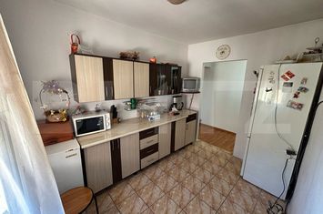 Apartament 3 camere de vanzare CETATE - Alba anunturi imobiliare Alba