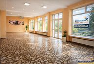 1.560 €, Spațiu comercial