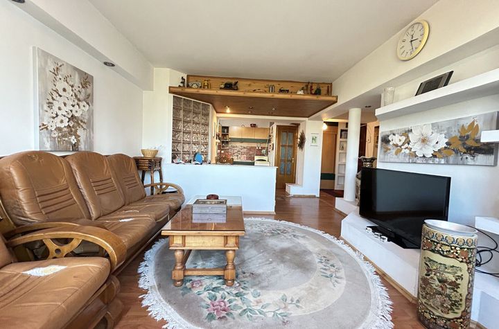 Apartament 3 camere Tomis Nord - 2 gr sanitare - centrala termica anunturi imobiliare Constanta