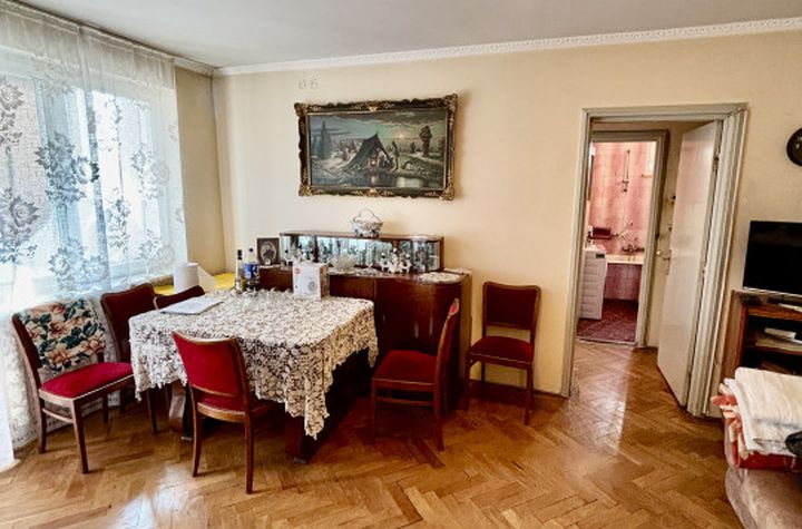 Apartament 3 camere de vanzare SIBIU - Sibiu anunturi imobiliare Sibiu
