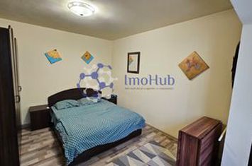 Apartament 3 camere, Podu Roș - Cantemir, etaj 1 anunturi imobiliare Iasi