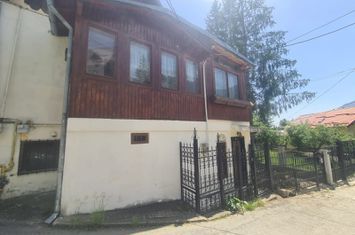 Apartament în vila de vânzare în Bușteni anunturi imobiliare Prahova