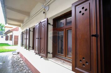 Apartament spațios, renovat integral 2024, situat in centrul istoric anunturi imobiliare Sibiu