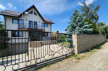 Casă - 5 camere de vanzare SFANTU ILIE - Suceava anunturi imobiliare Suceava