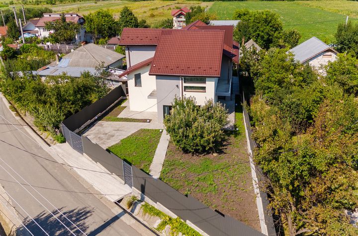 Vilă - 4 camere de vanzare CIUREA - Iasi anunturi imobiliare Iasi