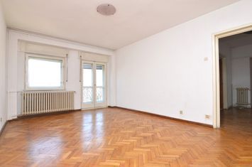 Apartament 4 camere de vanzare UNIRII - Bucuresti anunturi imobiliare Bucuresti