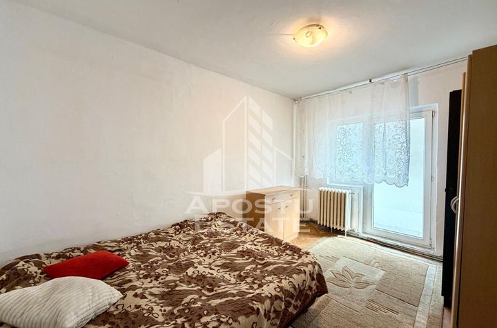 Apartament 3 camere, centrala proprie, ideal pentru muncitori, Lipovei anunturi imobiliare Timis