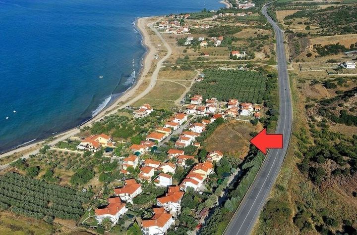 Teren agricol 600 mp, 100 m de mare — Paralia Karianis anunturi imobiliare Grecia