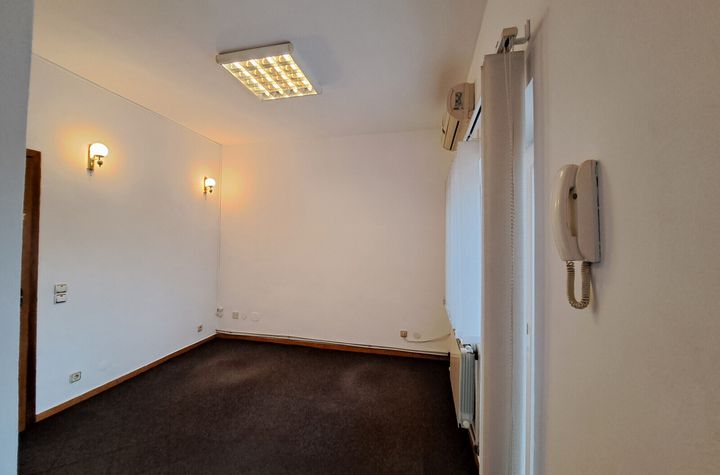 Vilă - 8 camere de inchiriat COTROCENI - Bucuresti anunturi imobiliare Bucuresti