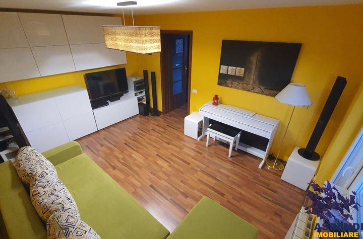 Apartament 3 camere de inchiriat ASTRA - Brasov anunturi imobiliare Brasov