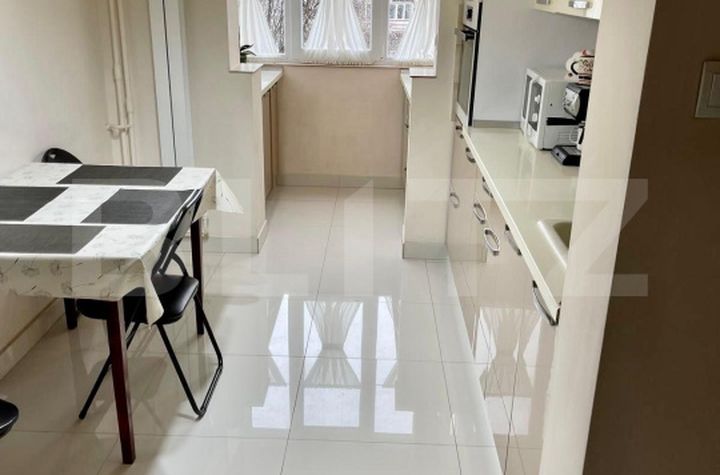 Apartament 3 camere de vanzare ORADEA - Bihor anunturi imobiliare Bihor