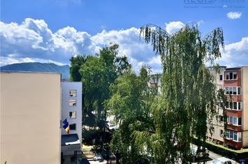 Apartament 4 camere de vanzare TRACTORUL - Brasov anunturi imobiliare Brasov