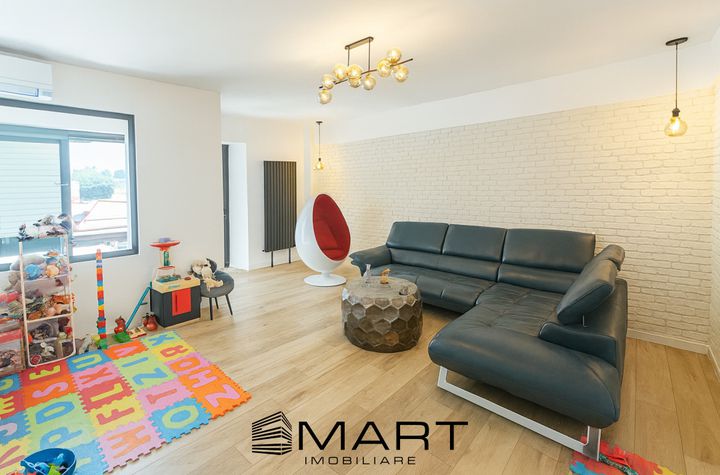 Apartament 4 camere de vanzare CENTRUL CIVIC - Brasov anunturi imobiliare Brasov