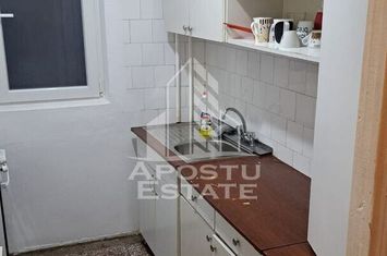 Apartament cu 3 camere, decomandat, zona Sagului anunturi imobiliare Timis