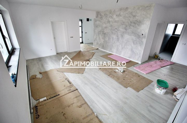 Casa la cheie cu gard,4 camere,2 bai,528mp teren, zona Penny anunturi imobiliare Mures