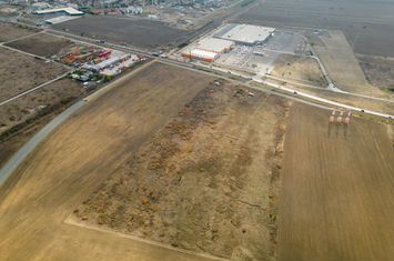 Teren de 55.340 mp, vis-a-vis de Jumbo, Arad anunturi imobiliare Arad