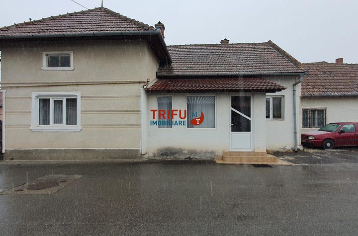 Casă - 4 camere de vanzare CENTRAL - Alba anunturi imobiliare Alba