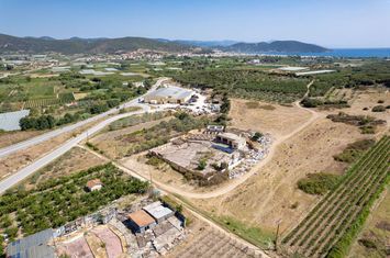 Teren construibil 5.000 mp în Nea Peramos anunturi imobiliare Grecia