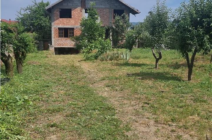 Casă - 5 camere de vanzare OSTROVENI - Valcea anunturi imobiliare Valcea