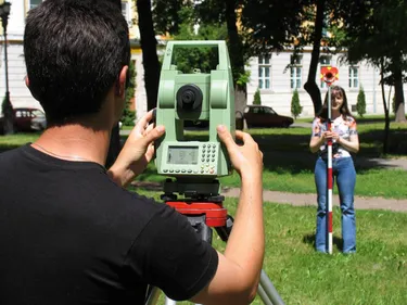 Protestele de la Cadastru suspendă activitatea imobiliară