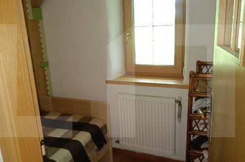 Casă - 3 camere de vanzare BOTOSANI - Botosani anunturi imobiliare Botosani