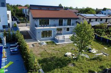Vila Mediterana | Tunari Central anunturi imobiliare Bucuresti