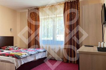 Pensiune cu 7 camere de vanzare in Baile 1 Mai anunturi imobiliare Bihor
