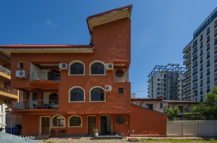 Cladire multifunctionala de Vanzare, Floreasca-Pescariu anunturi imobiliare Bucuresti