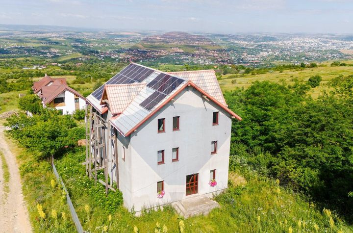 Casă / Vilă Zona Bucium, Paun anunturi imobiliare Iasi
