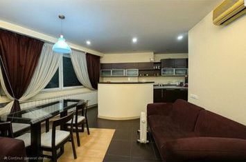 APARTAMENT CU VEDERE LA PARCUL HERATSRAU anunturi imobiliare Bucuresti