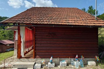 Casă - 2 camere de vanzare EST - Hunedoara anunturi imobiliare Hunedoara