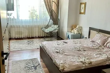 Apartament 3 camere de vanzare SUCEAVA - Suceava anunturi imobiliare Suceava
