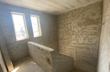 Apartament 4 camere de vanzare FALTICENI - Suceava anunturi imobiliare Suceava