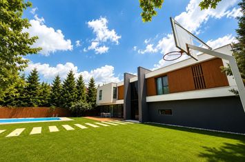 Villa with modern architecture, heated pool, 1000sqm yard, Iancu Nicolae area anunturi imobiliare Bucuresti