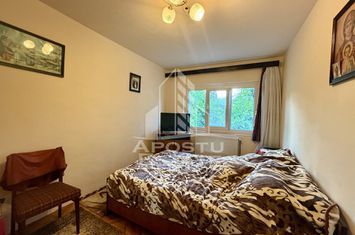 Apartament 3 camere, 2 bai, etaj intermediar, Complexul Studentesc anunturi imobiliare Timis