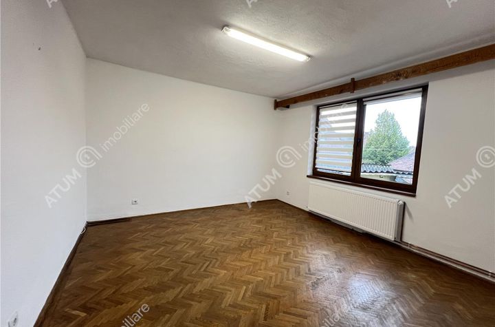 Vilă - 3 camere de vanzare CALEA DUMBRAVII - Sibiu anunturi imobiliare Sibiu